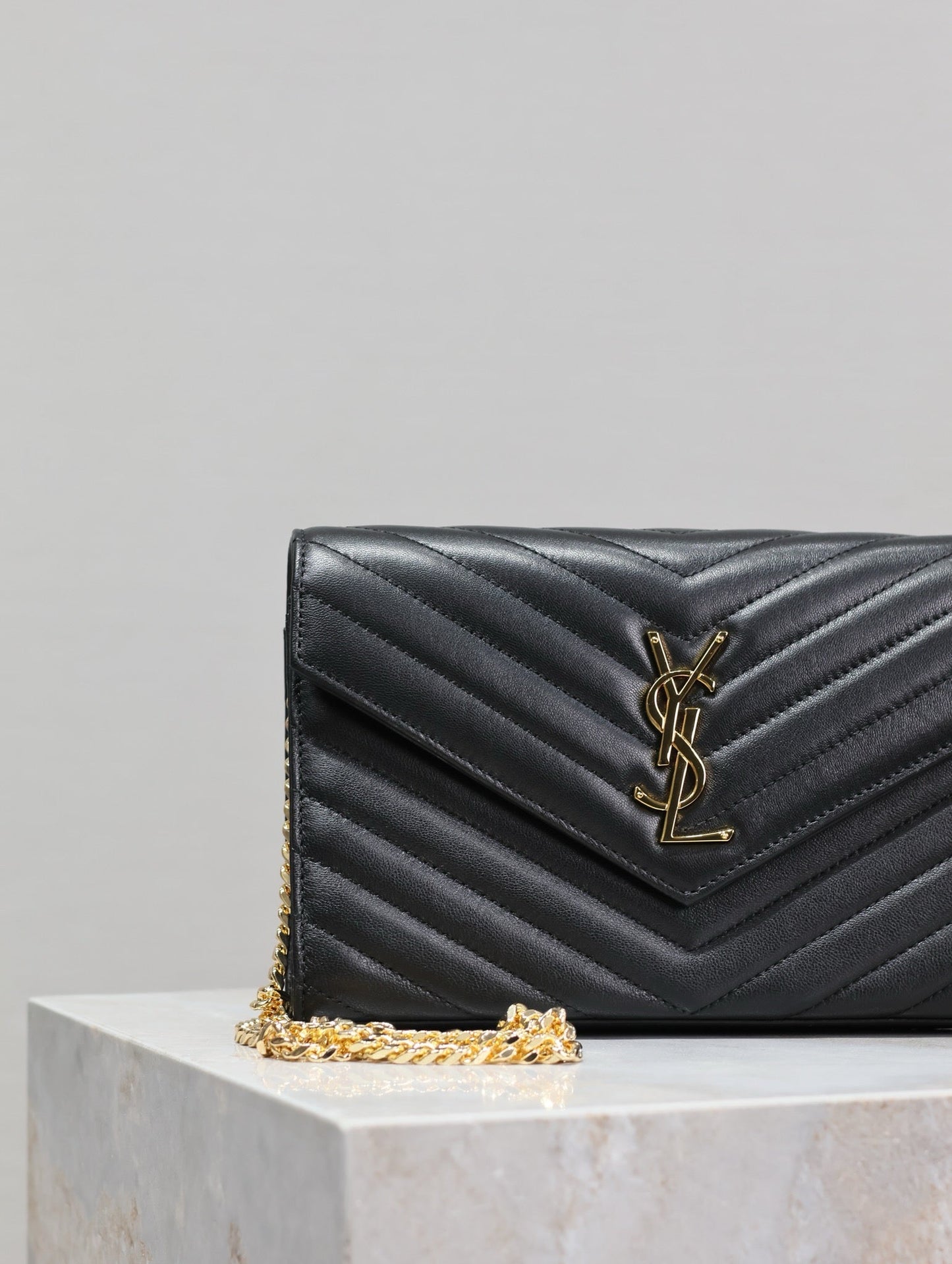 YSL Envelope 22.5cm
