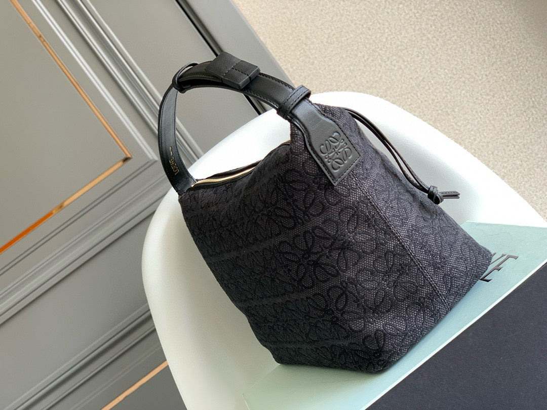 Loewe Cubi