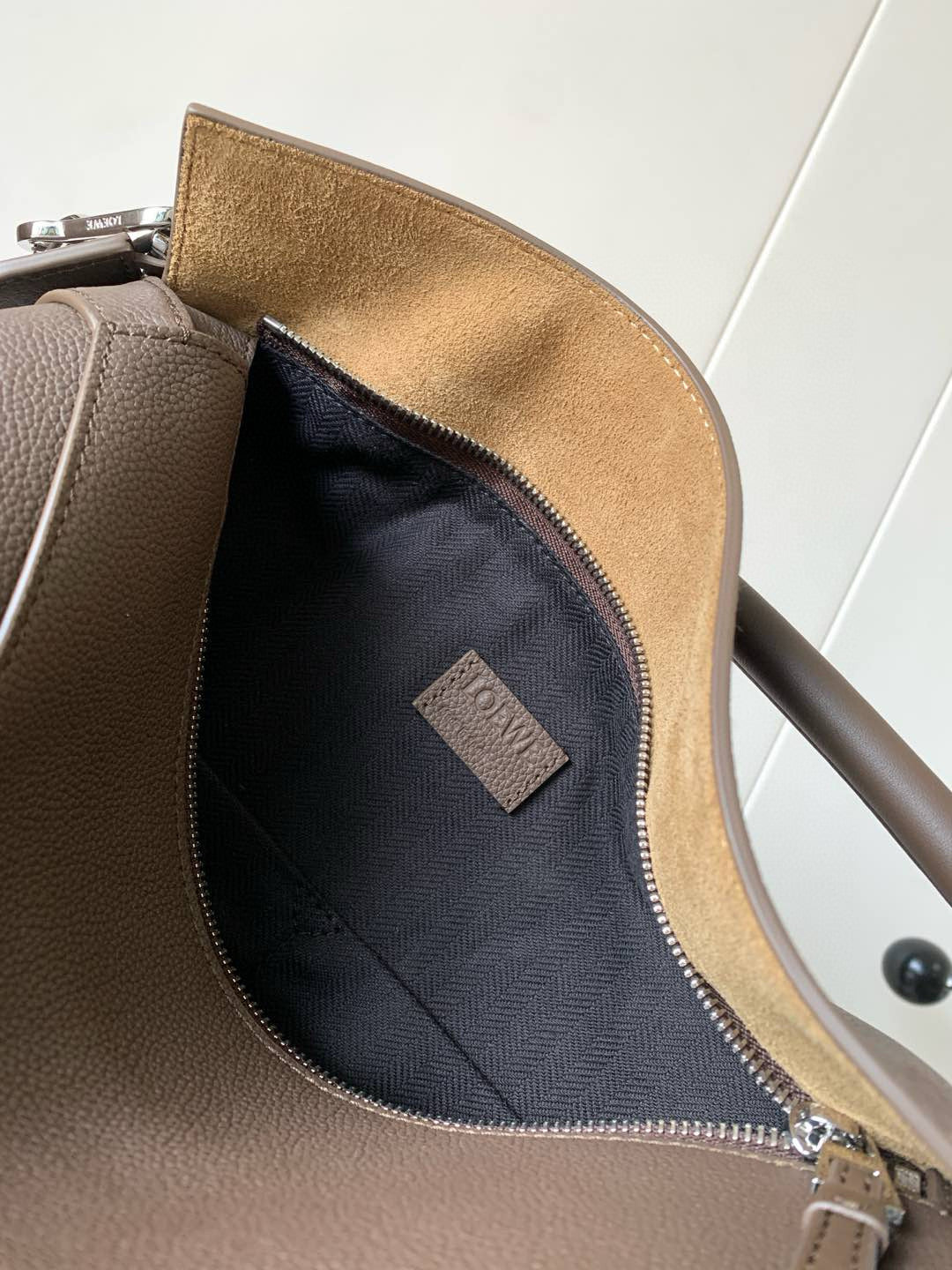 Loewe Puzzle