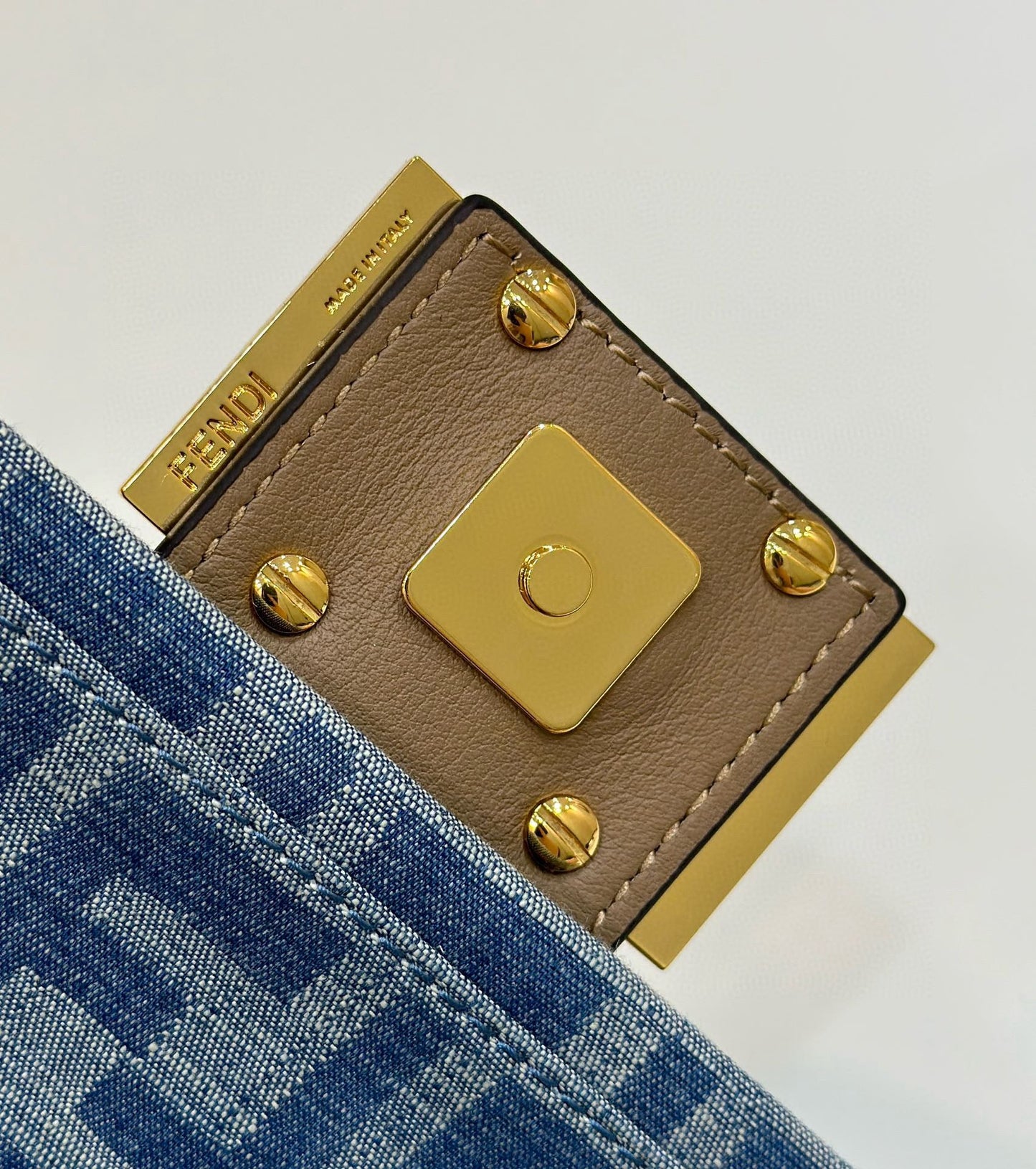 Fendi Baguette Mini