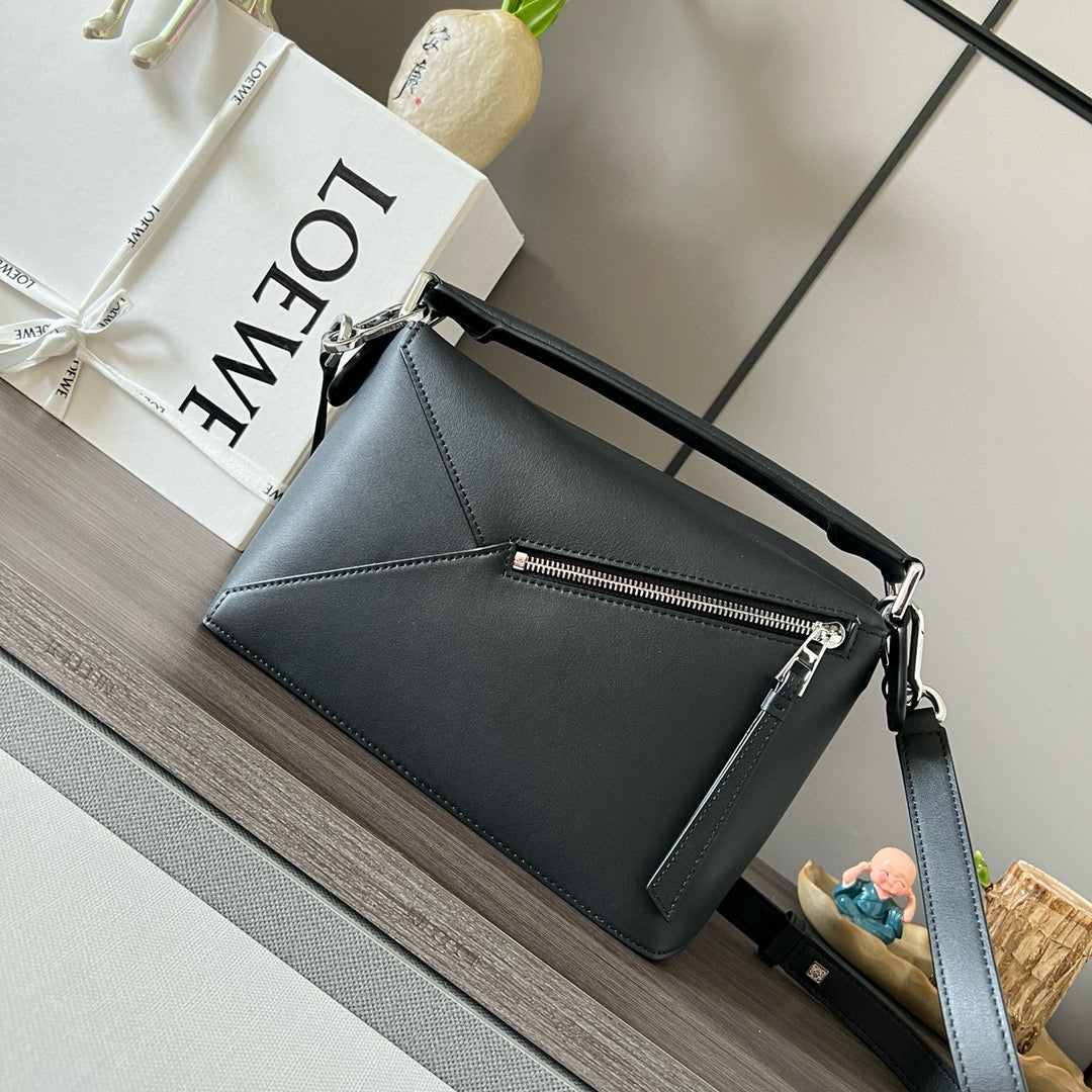 Loewe Puzzle