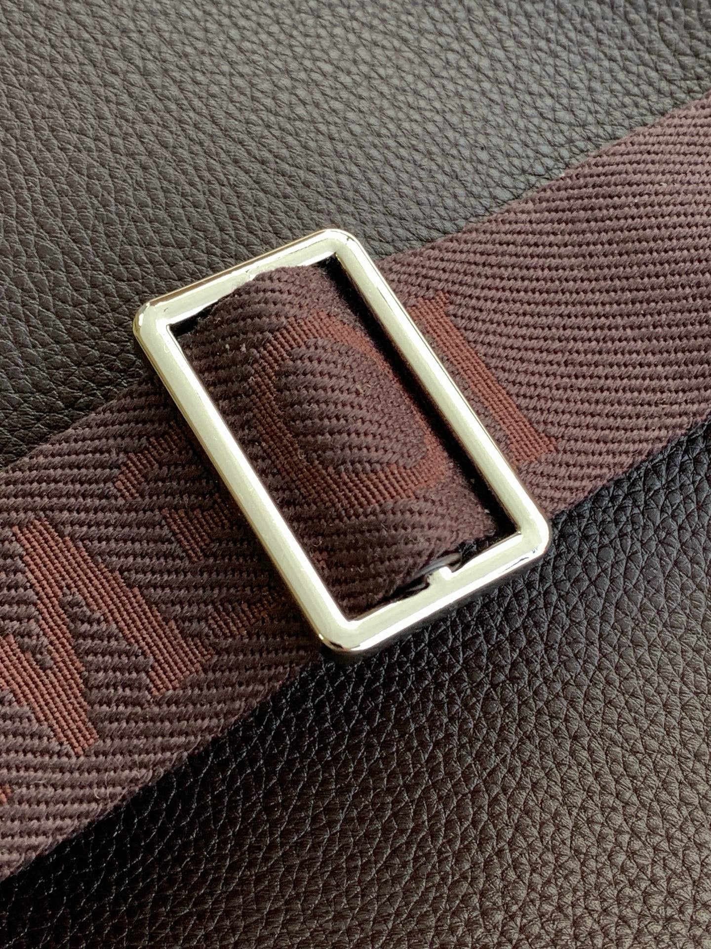 Loewe Cubi