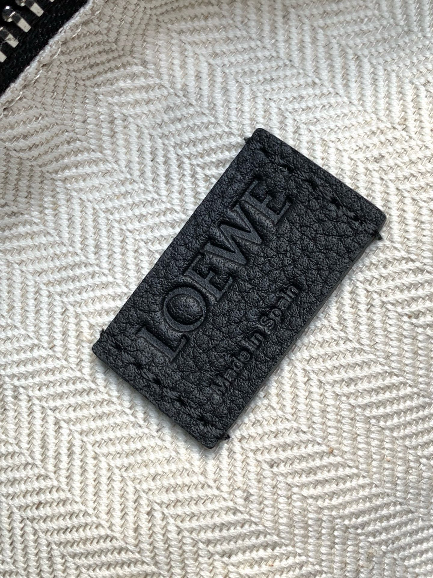 Loewe Puzzle
