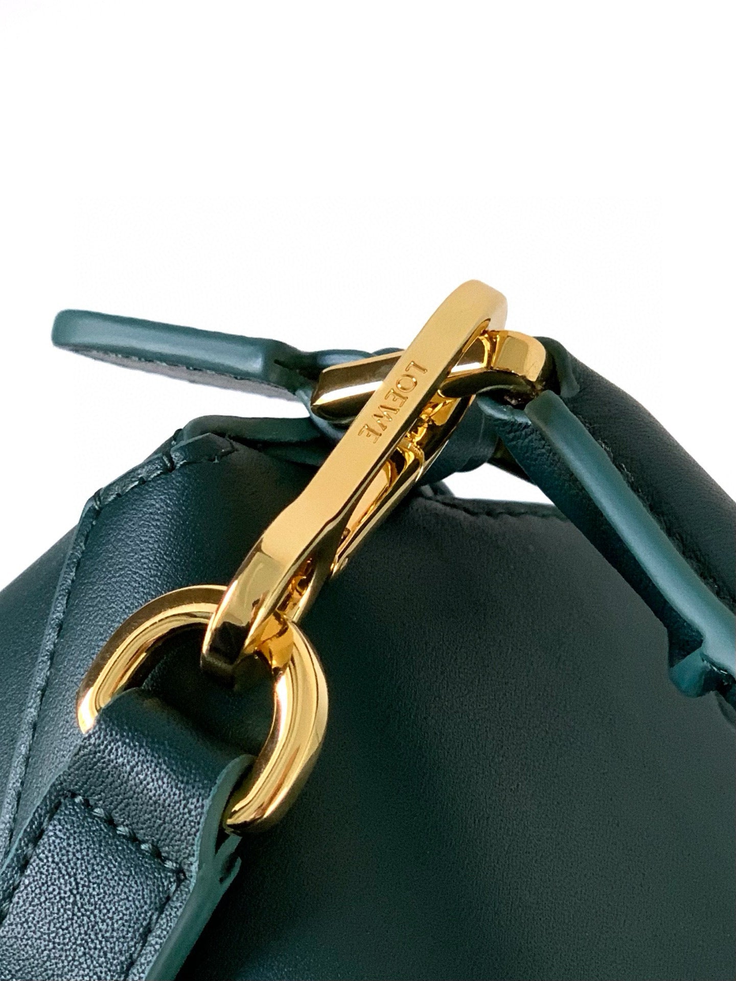 Loewe Puzzle
