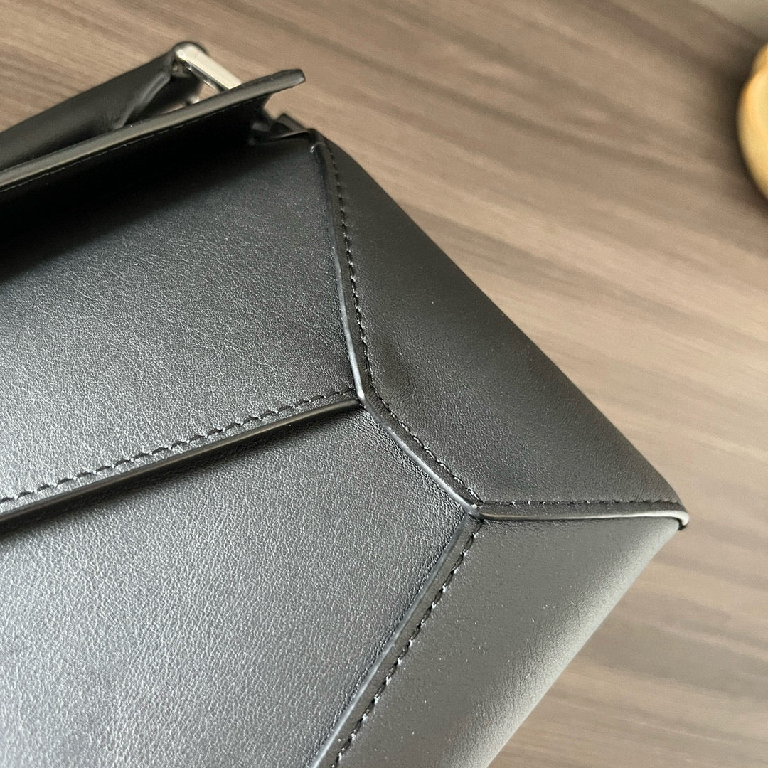 Loewe Puzzle
