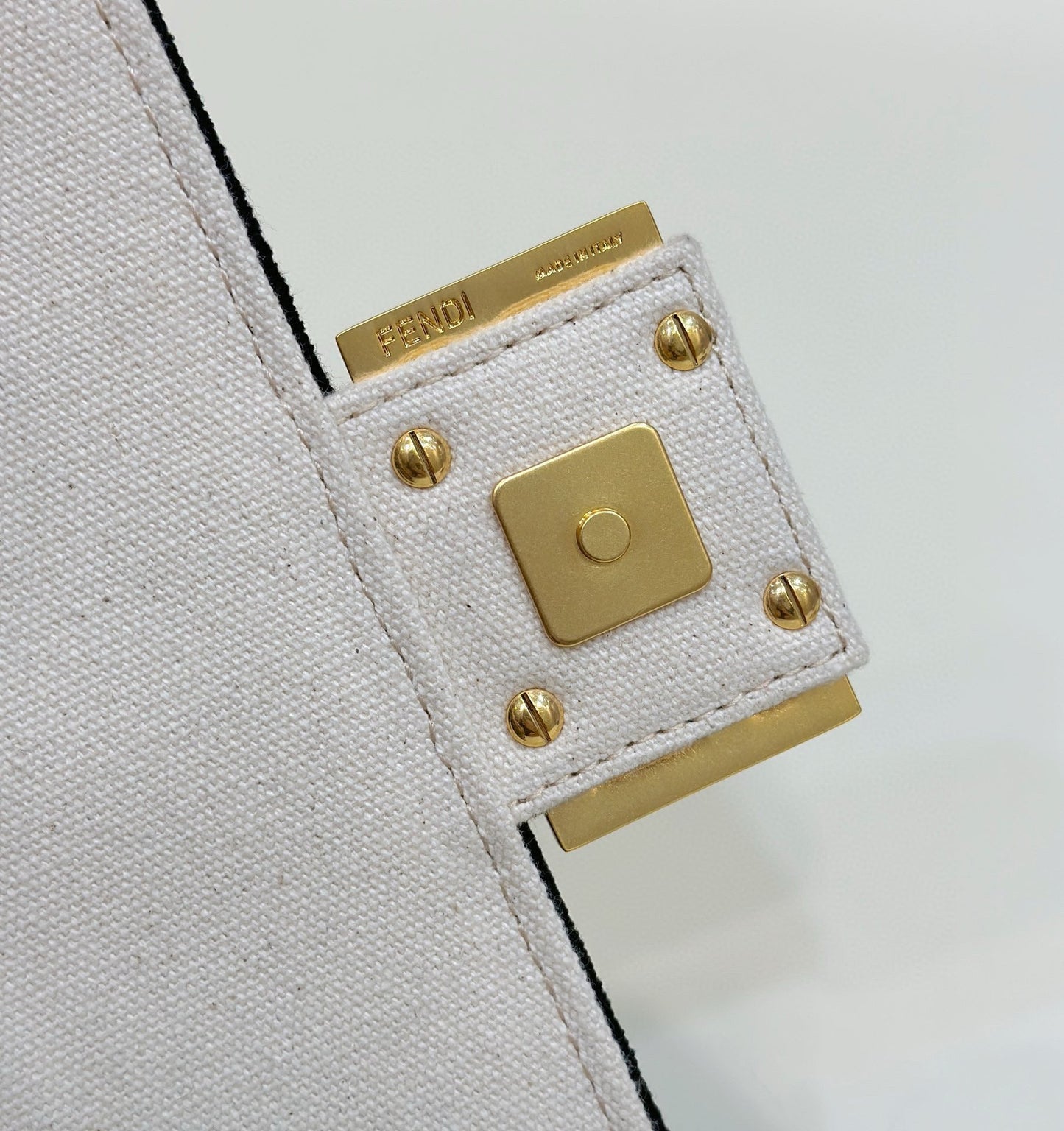 Fendi Baguette