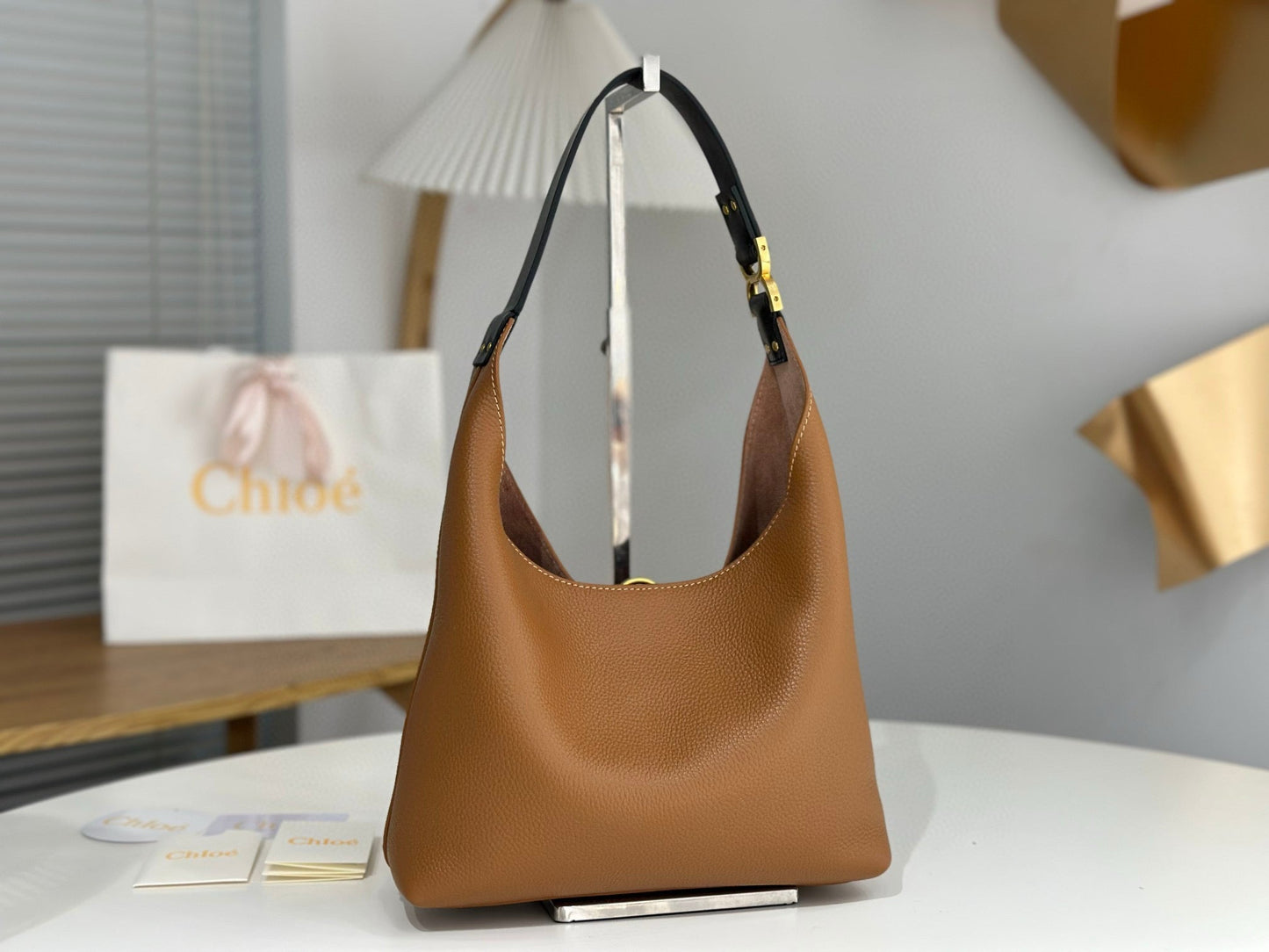 Chloe Marcie Hobo