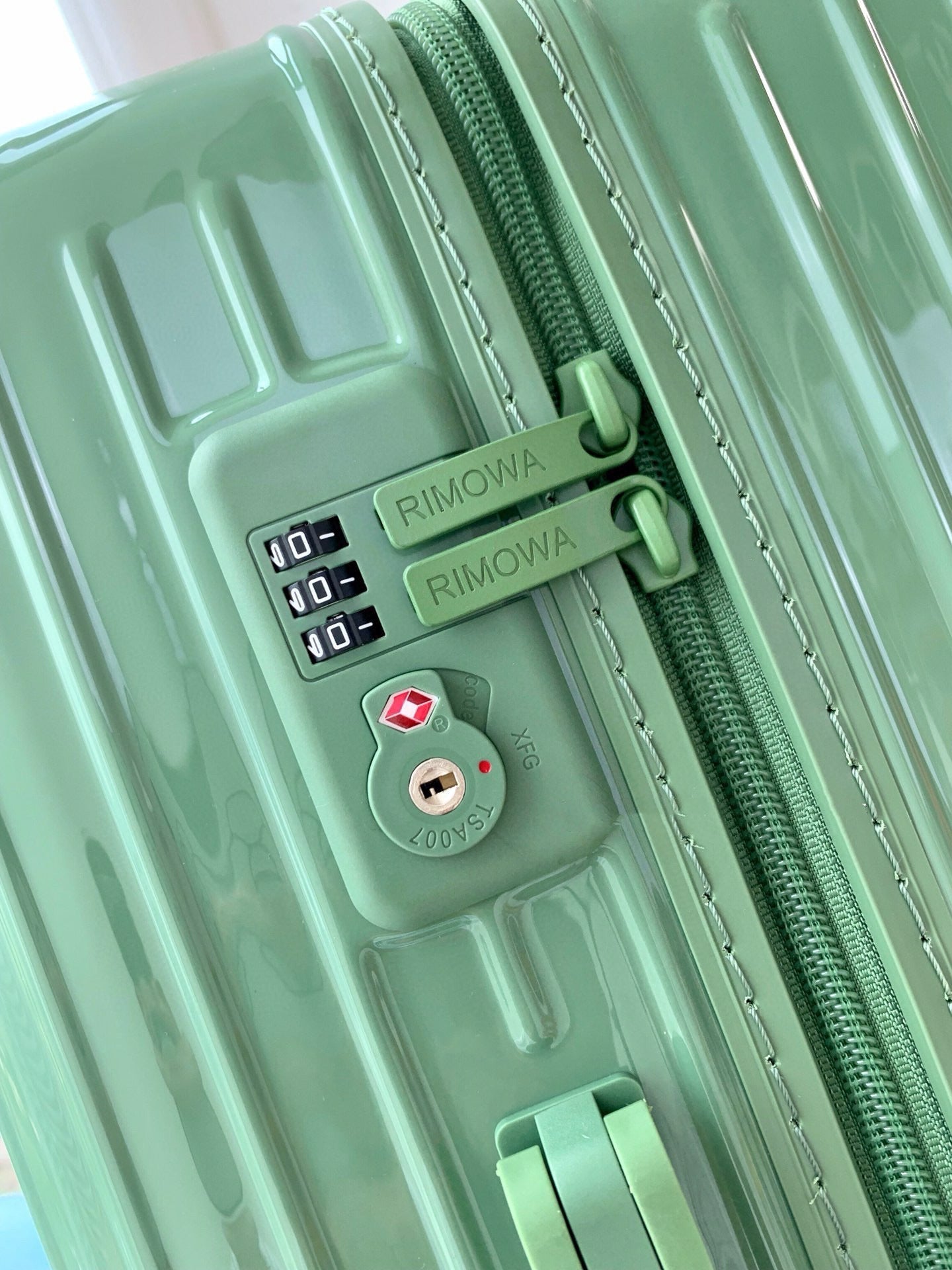 Rimowa Luggage Essential