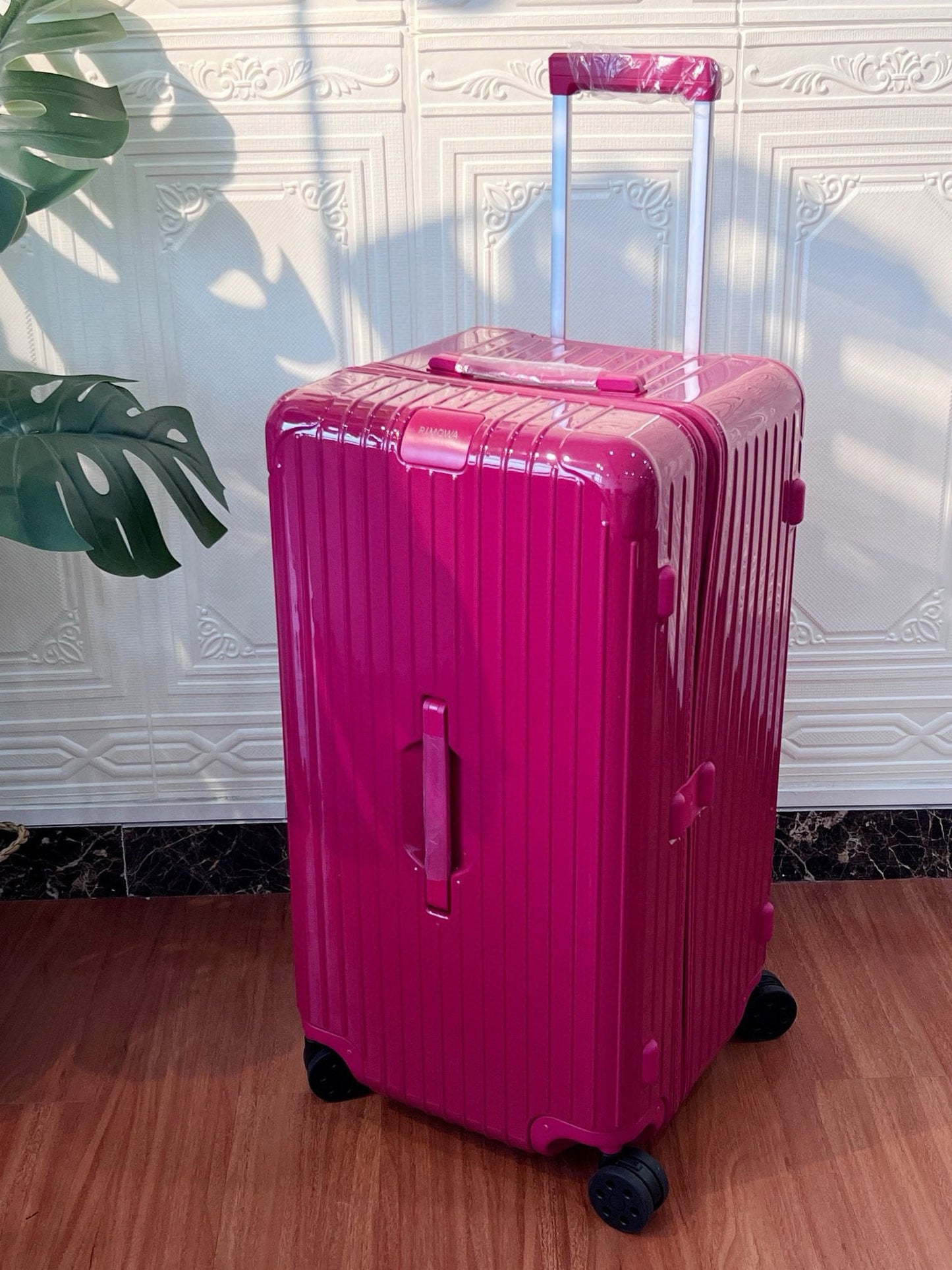Rimowa Luggage Essential