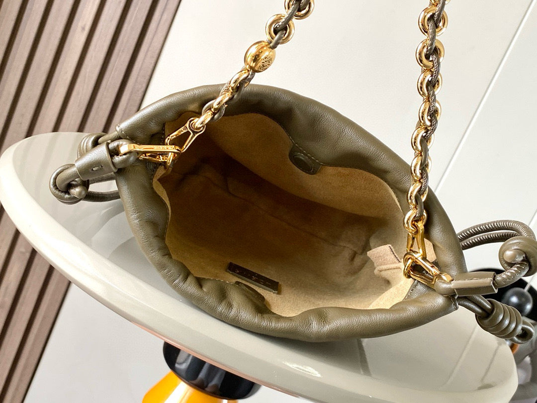 Loewe Flamenco