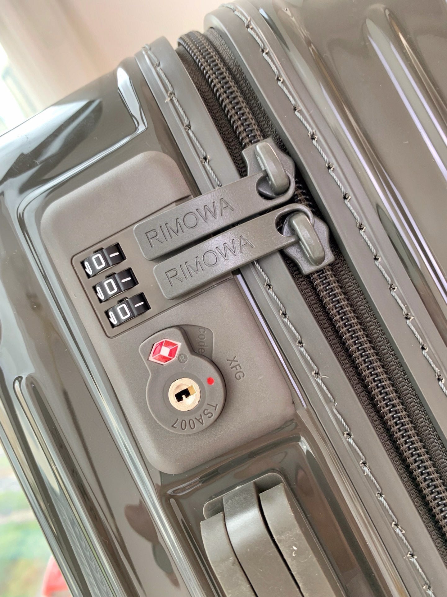 Rimowa Luggage Essential