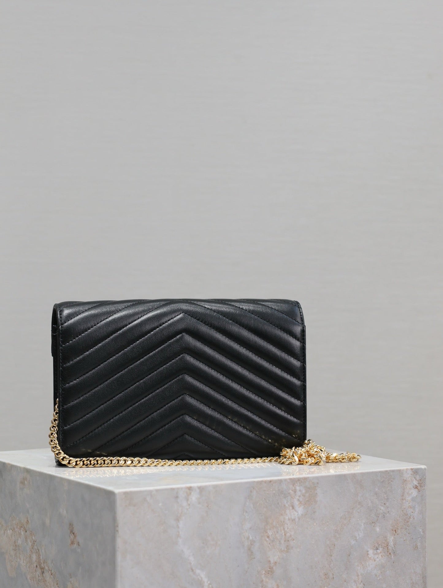 YSL Envelope 22.5cm