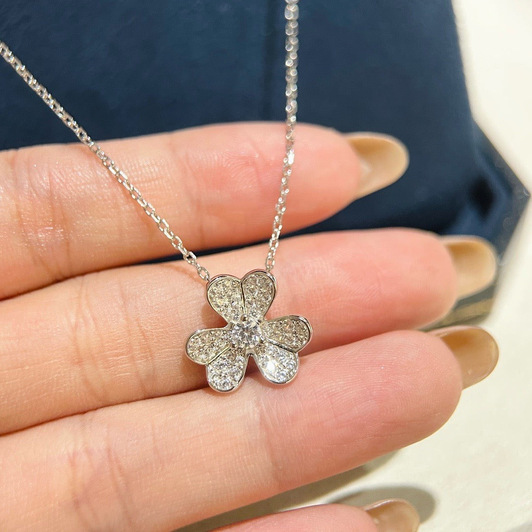 Van Cleef & Arpels Necklace