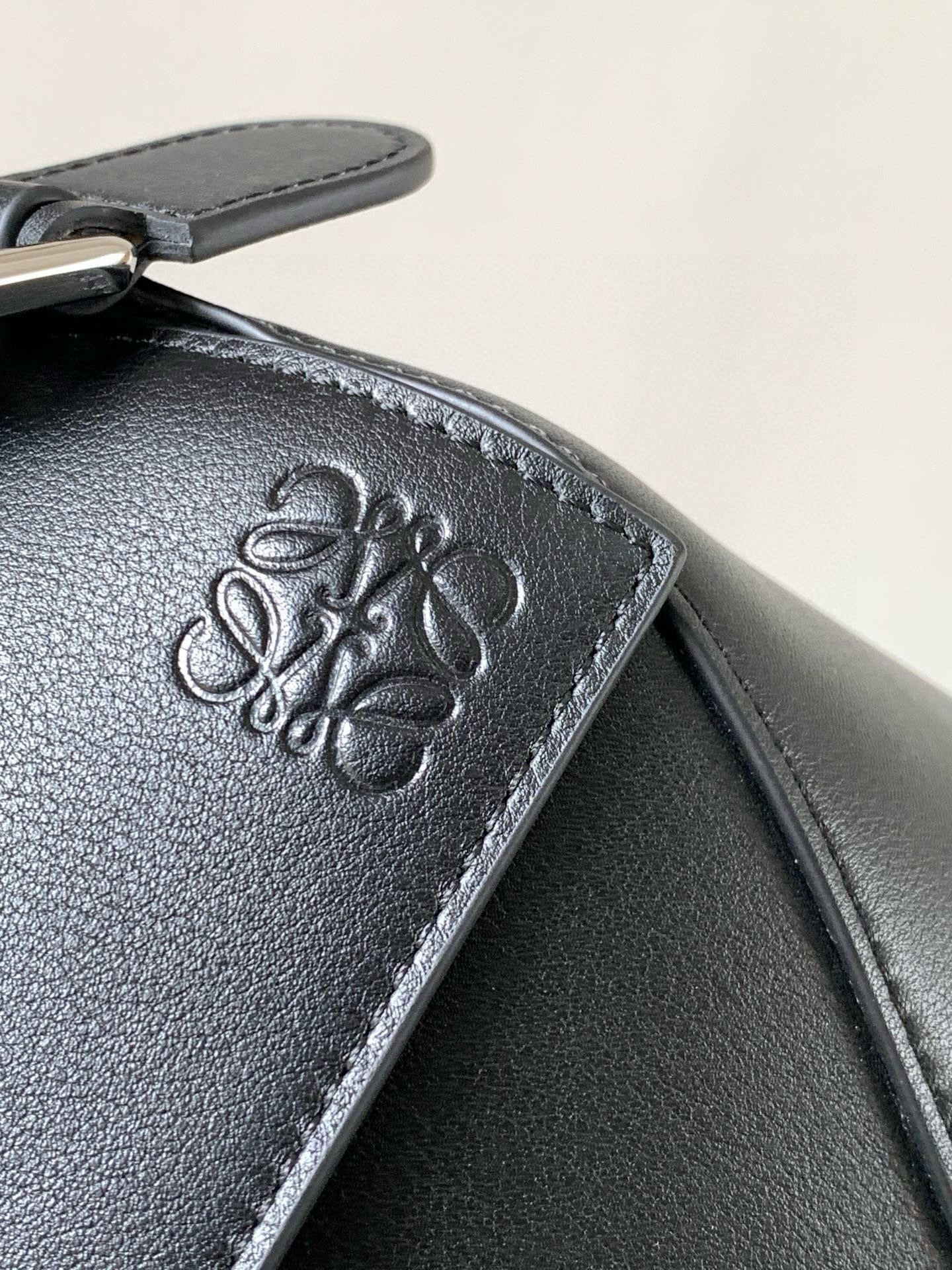 Loewe Puzzle