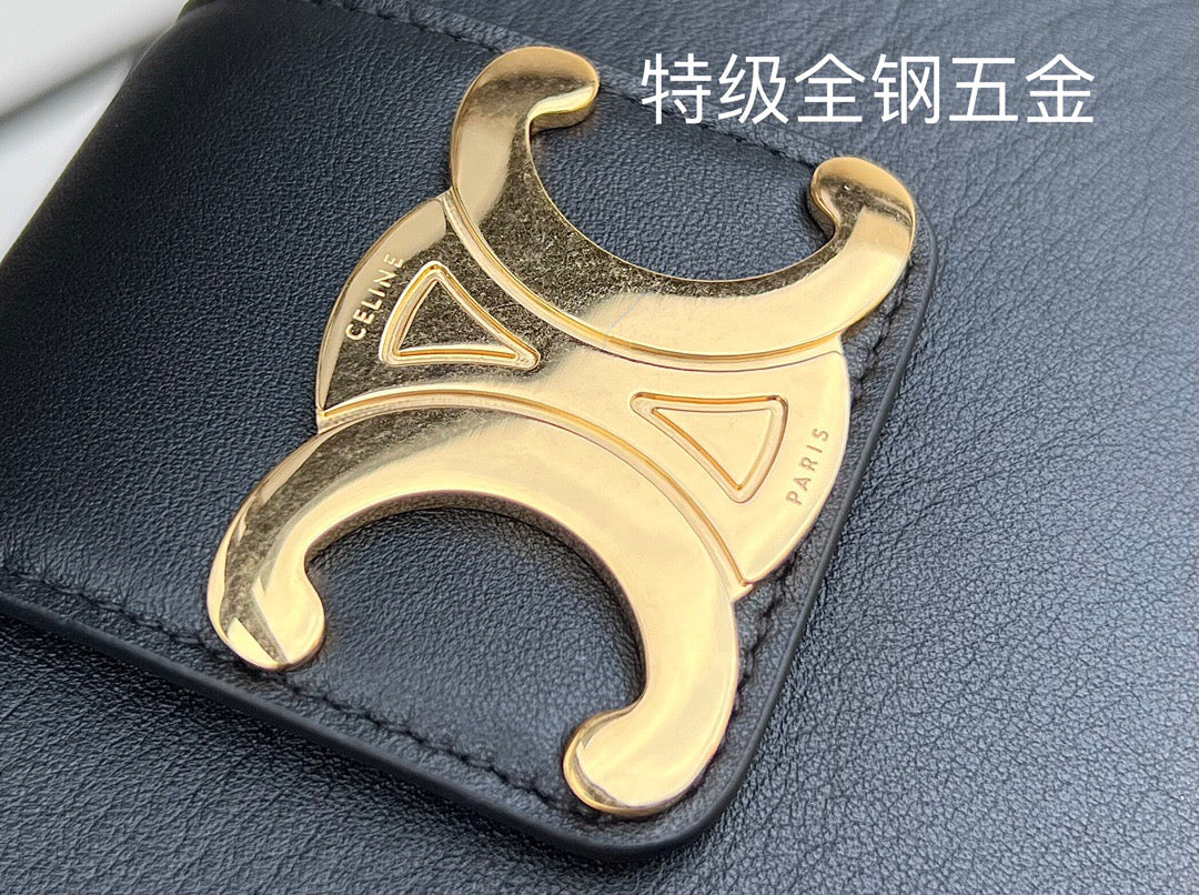 Celine Triomphe Hobo