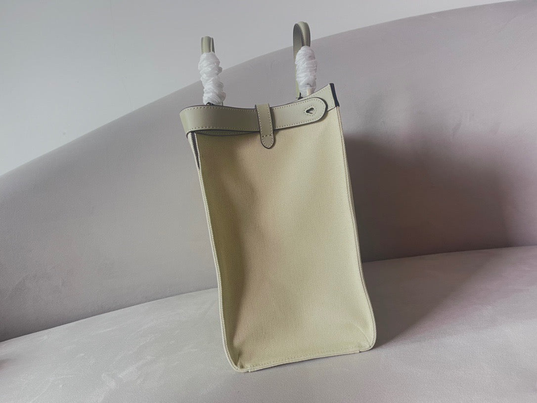 Fendi X-Tote