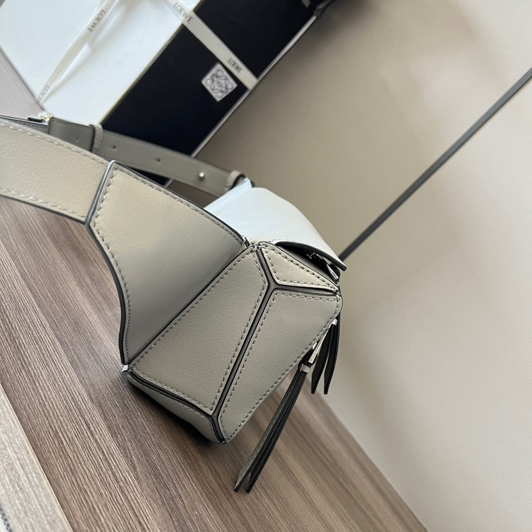 Loewe Puzzle Bag
