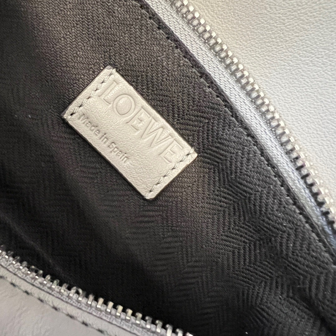 Loewe Puzzle Bag