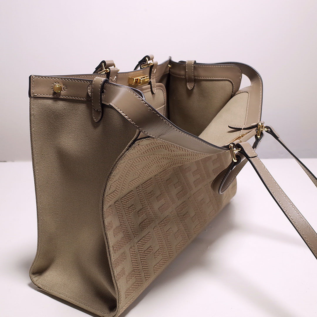 Fendi Tote