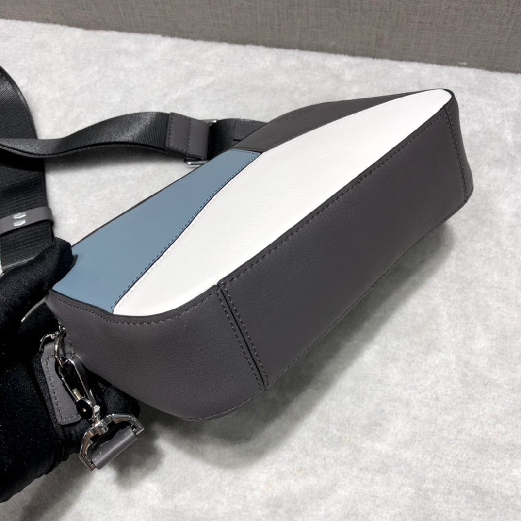 Loewe Messenger Bag