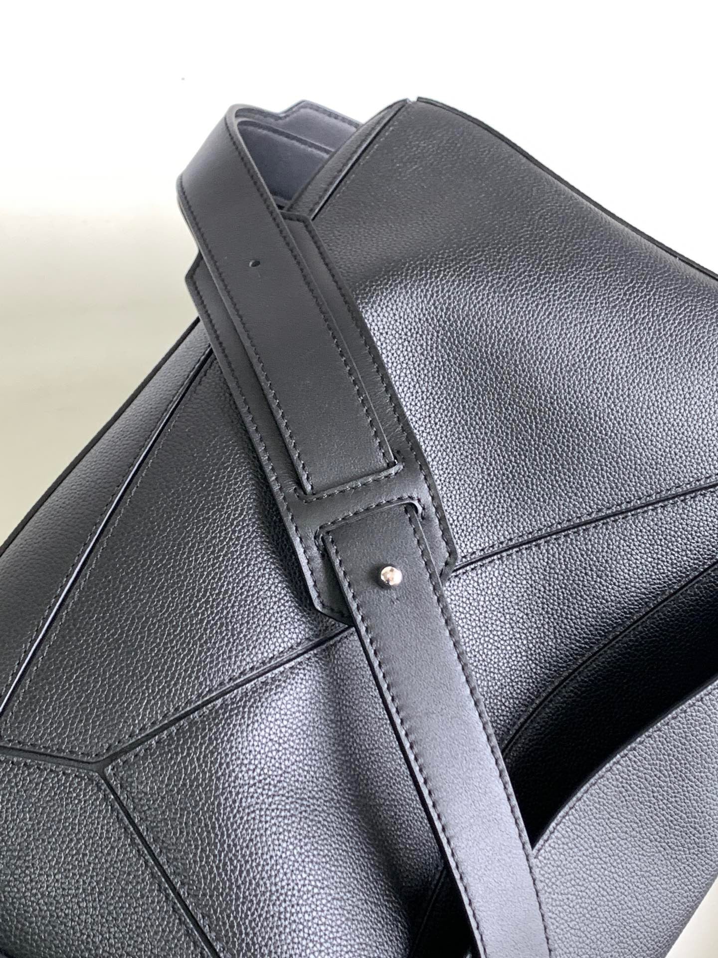 Loewe Puzzle Bag