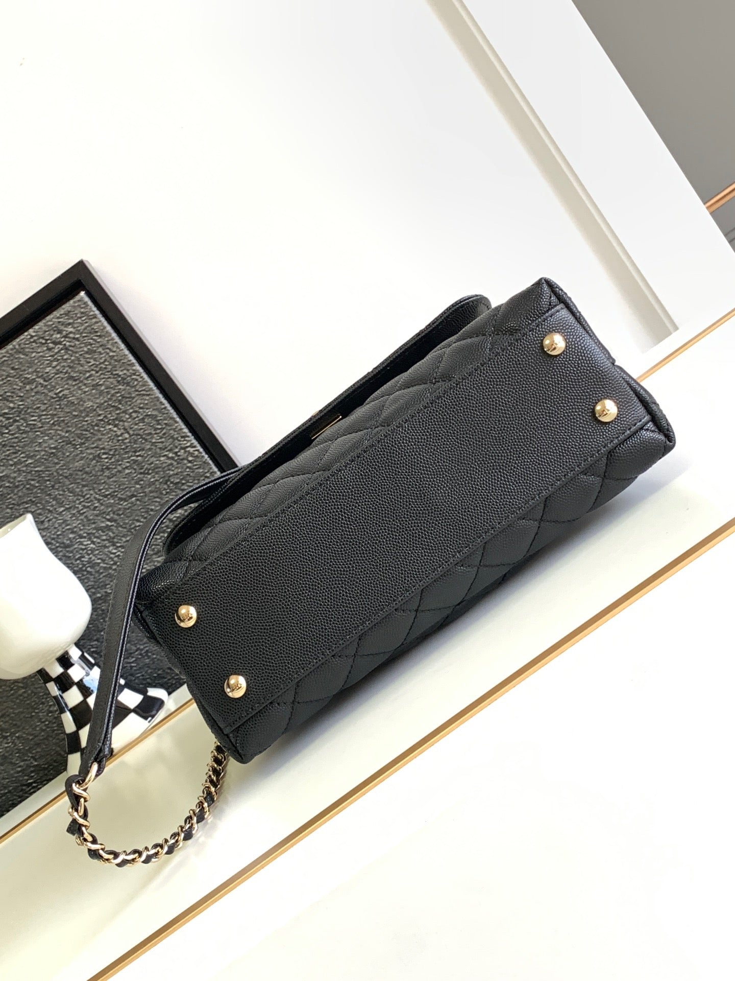 Chanel Coco Handle (23cm)