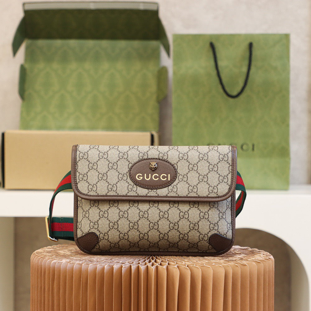 Gucci Supreme Bag