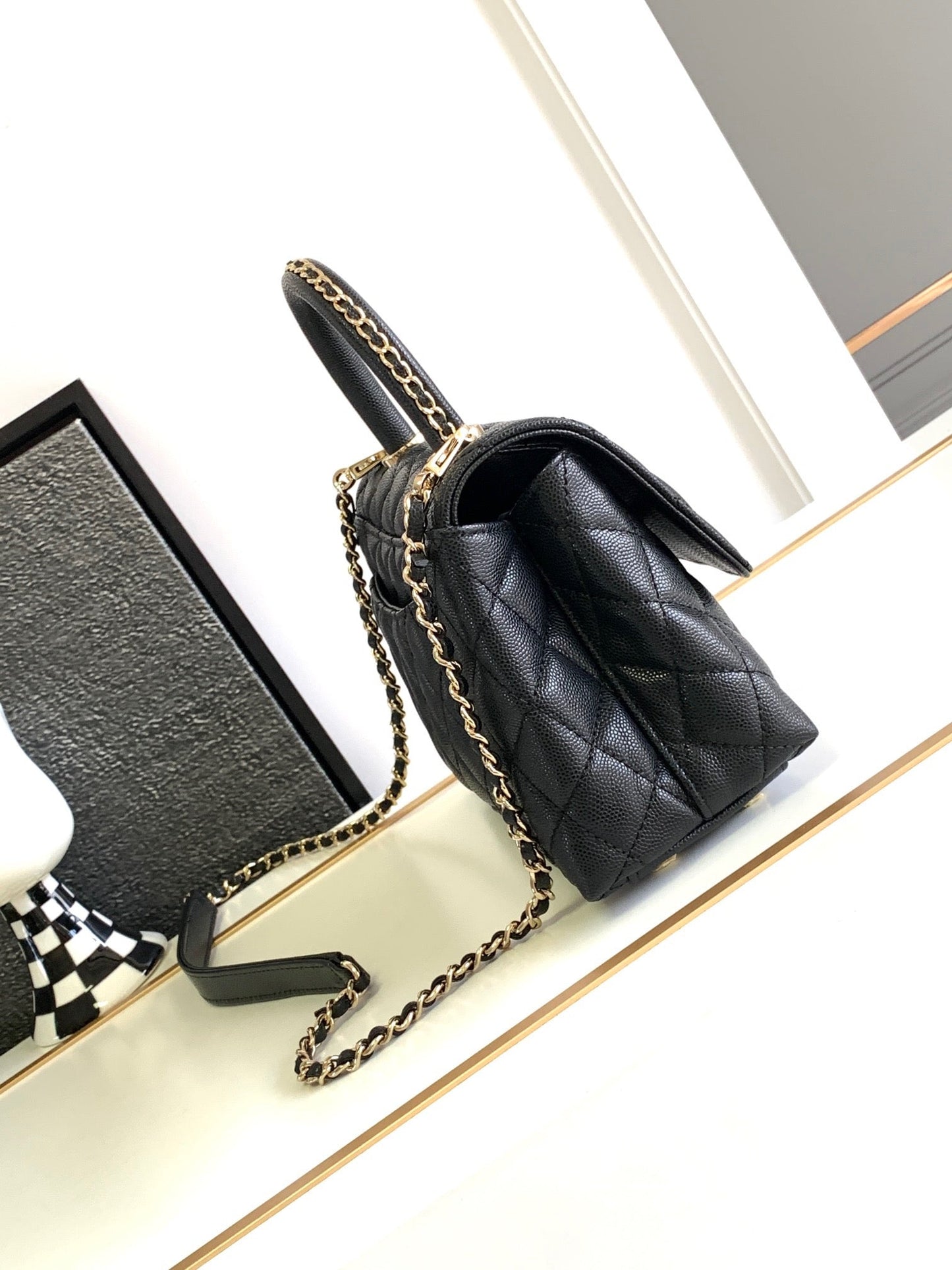 Chanel Coco Handle (23cm)