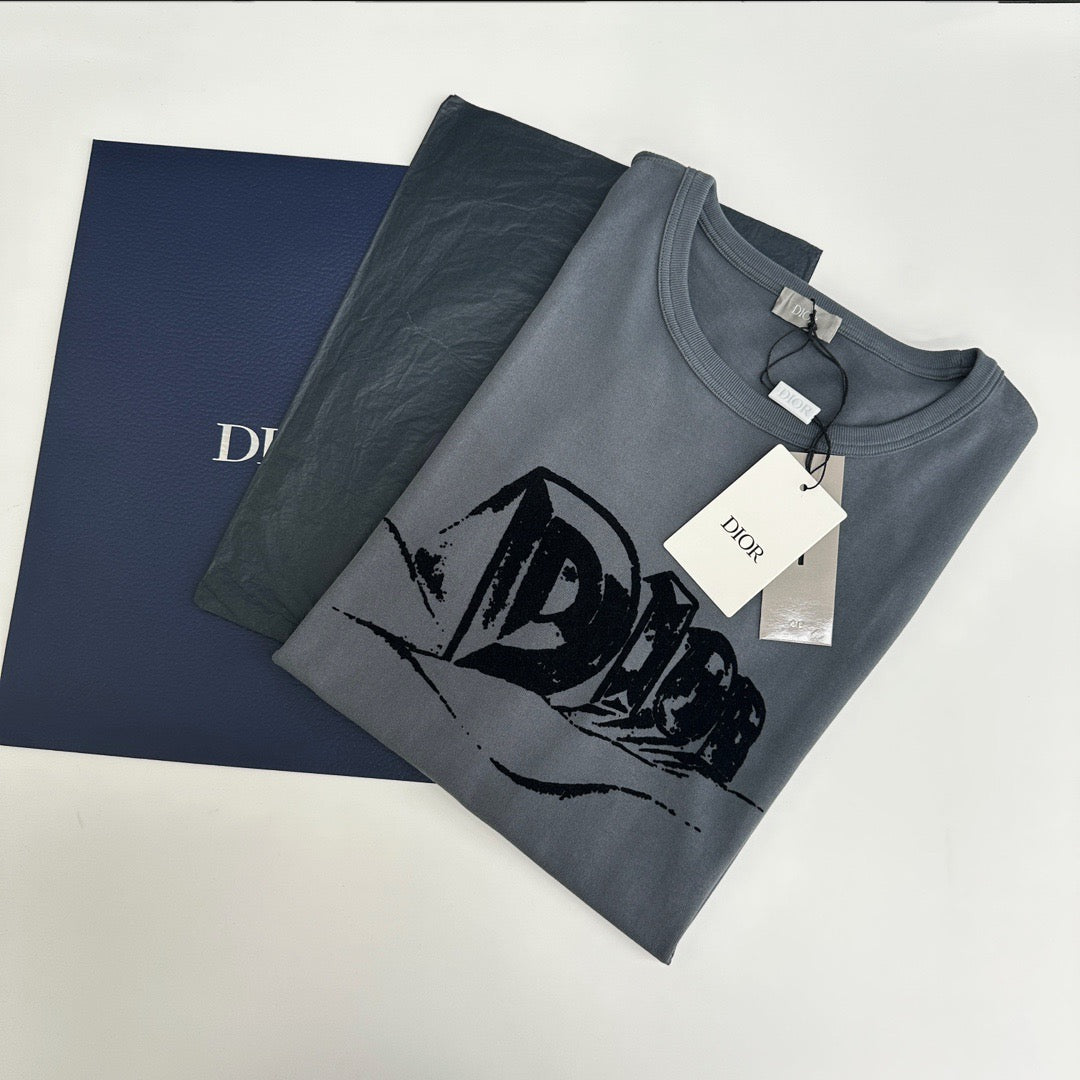 Dior T-shirt