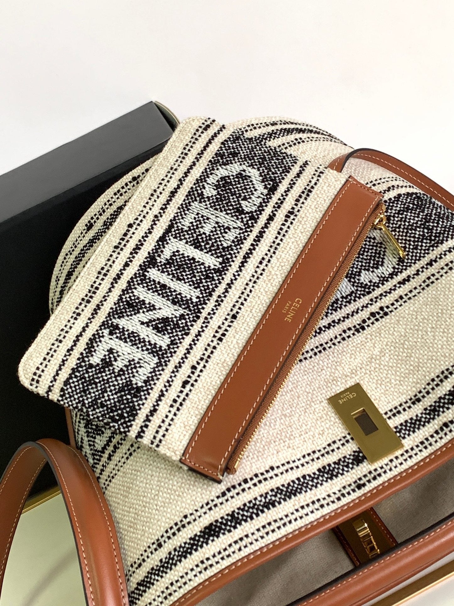 Celine 16 Bucket
