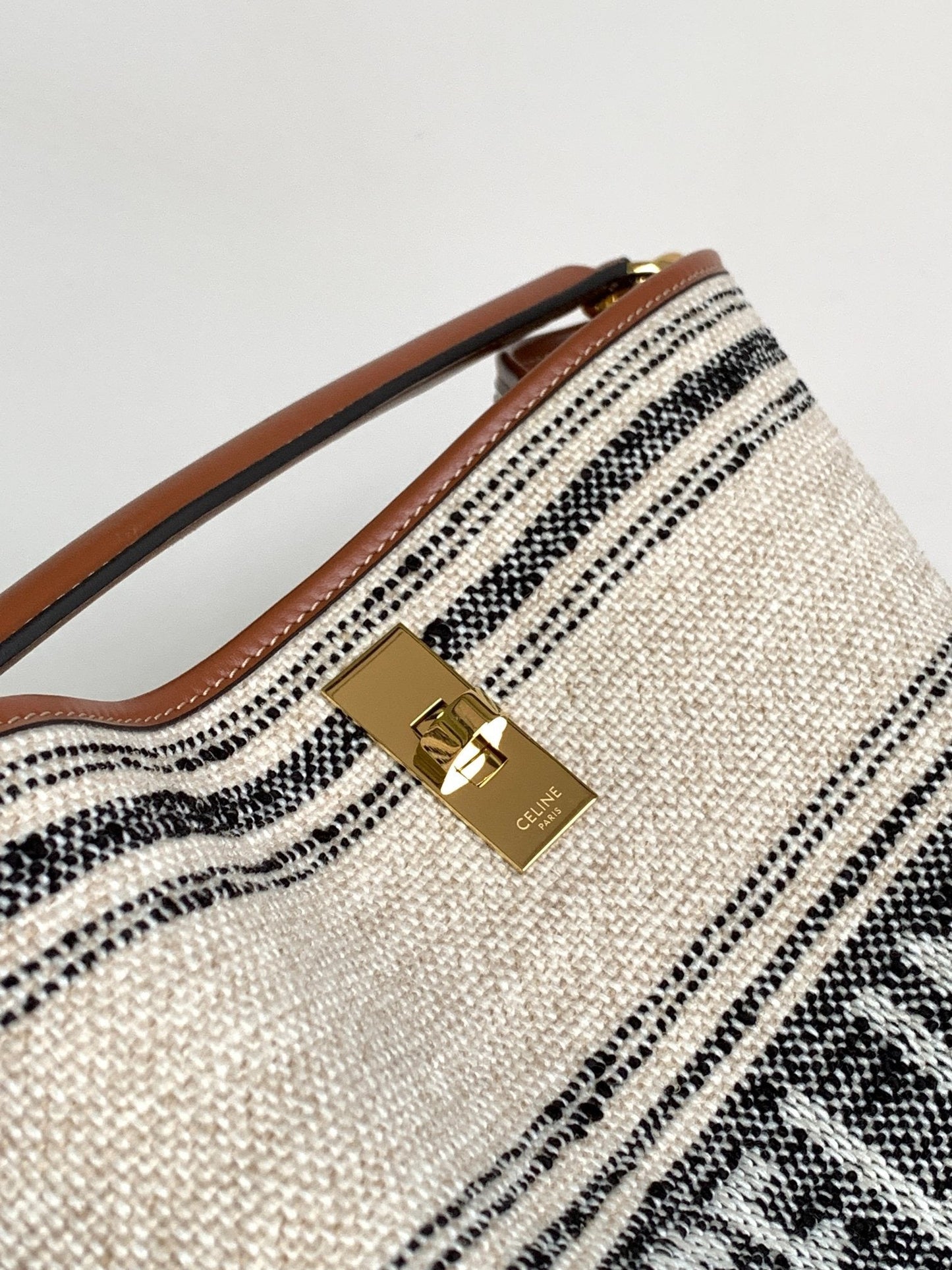 Celine 16 Bucket