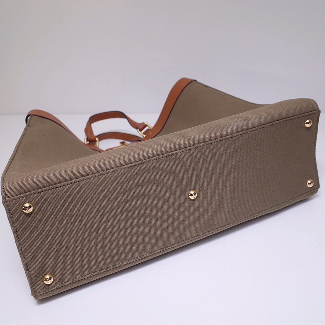 Fendi Tote