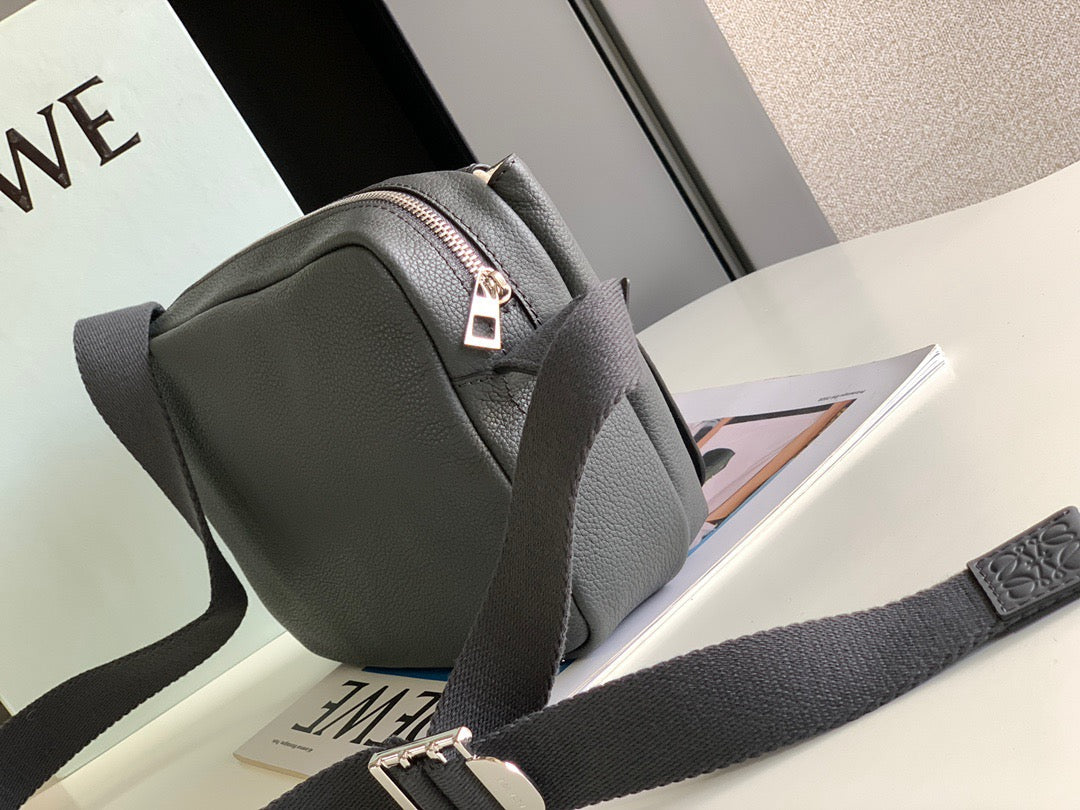 Loewe Messenger Bag
