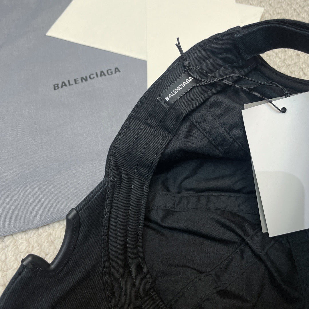 Balenciaga Cap