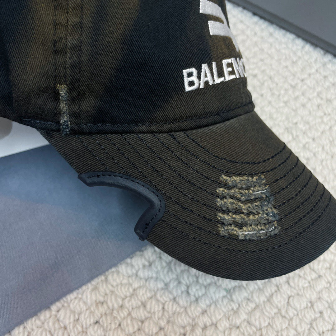 Balenciaga Cap