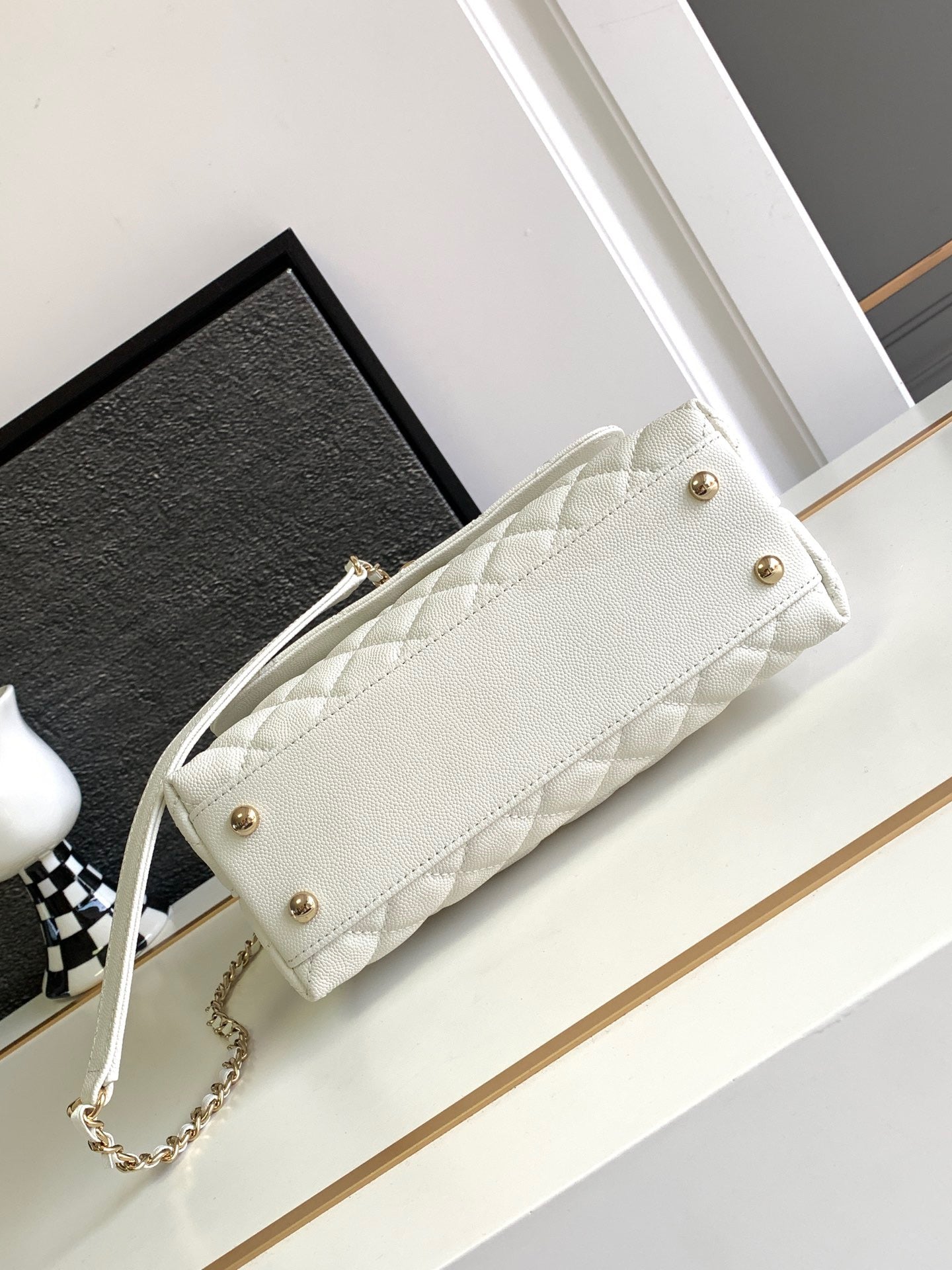 Chanel Coco Handle (23cm)