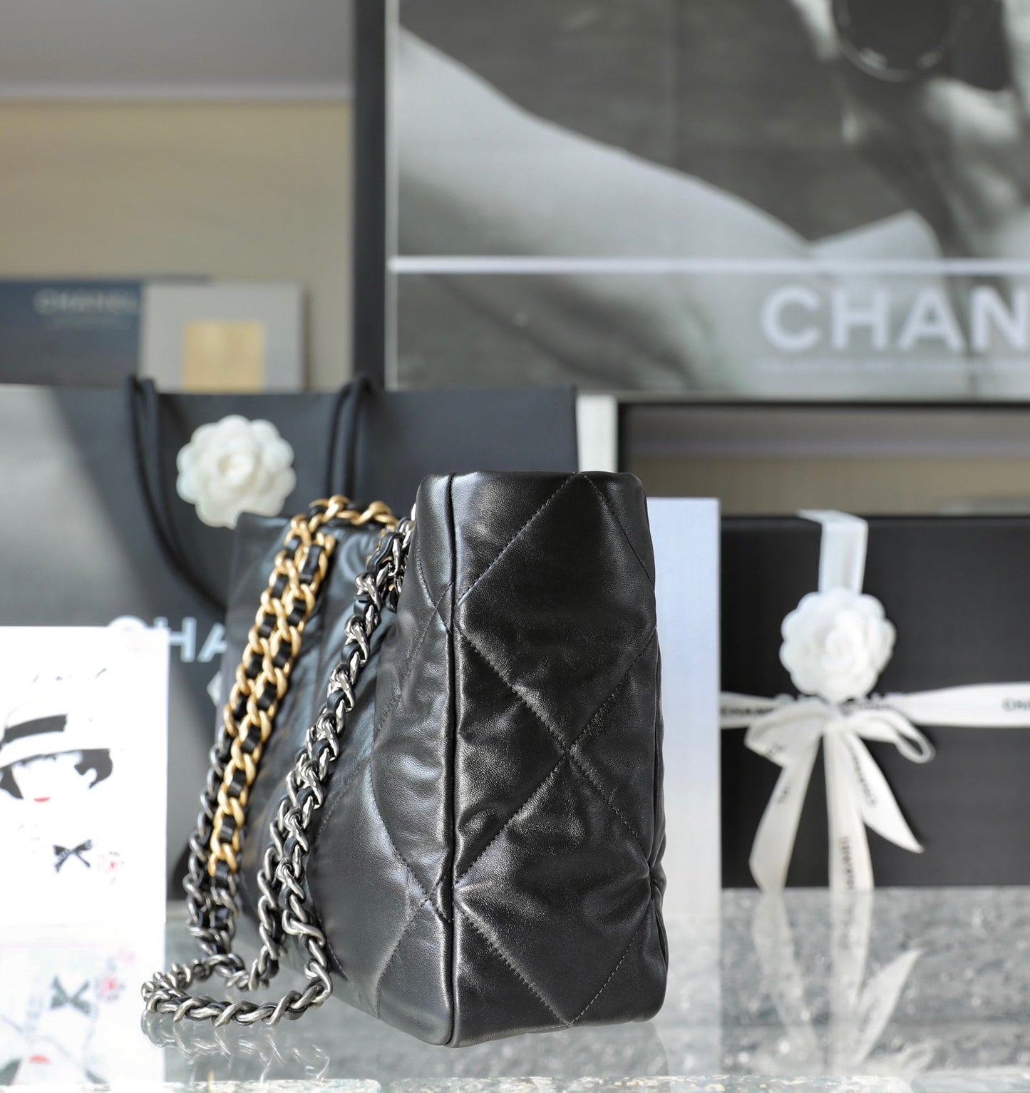 Chanel 22K 19Shopping Bag