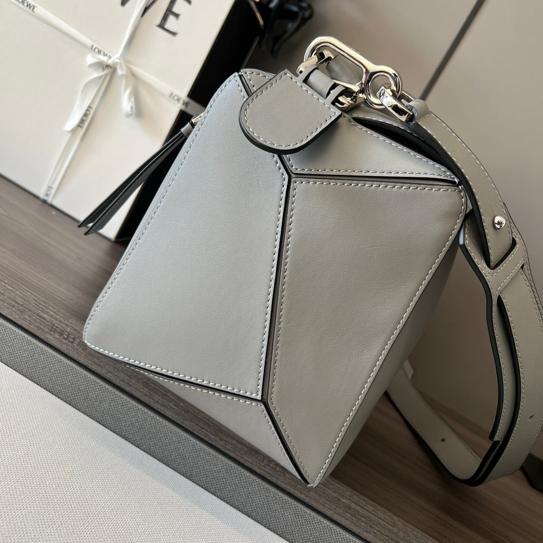 Loewe Puzzle Bag