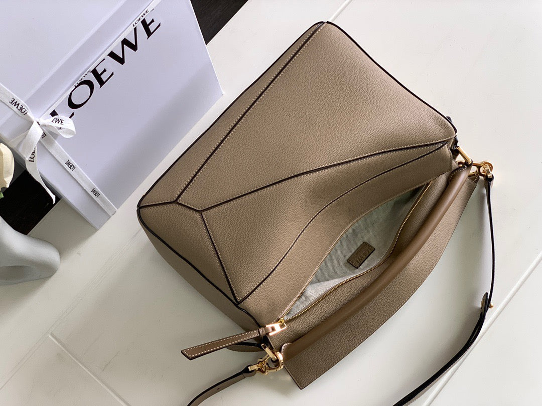Loewe Puzzle Bag