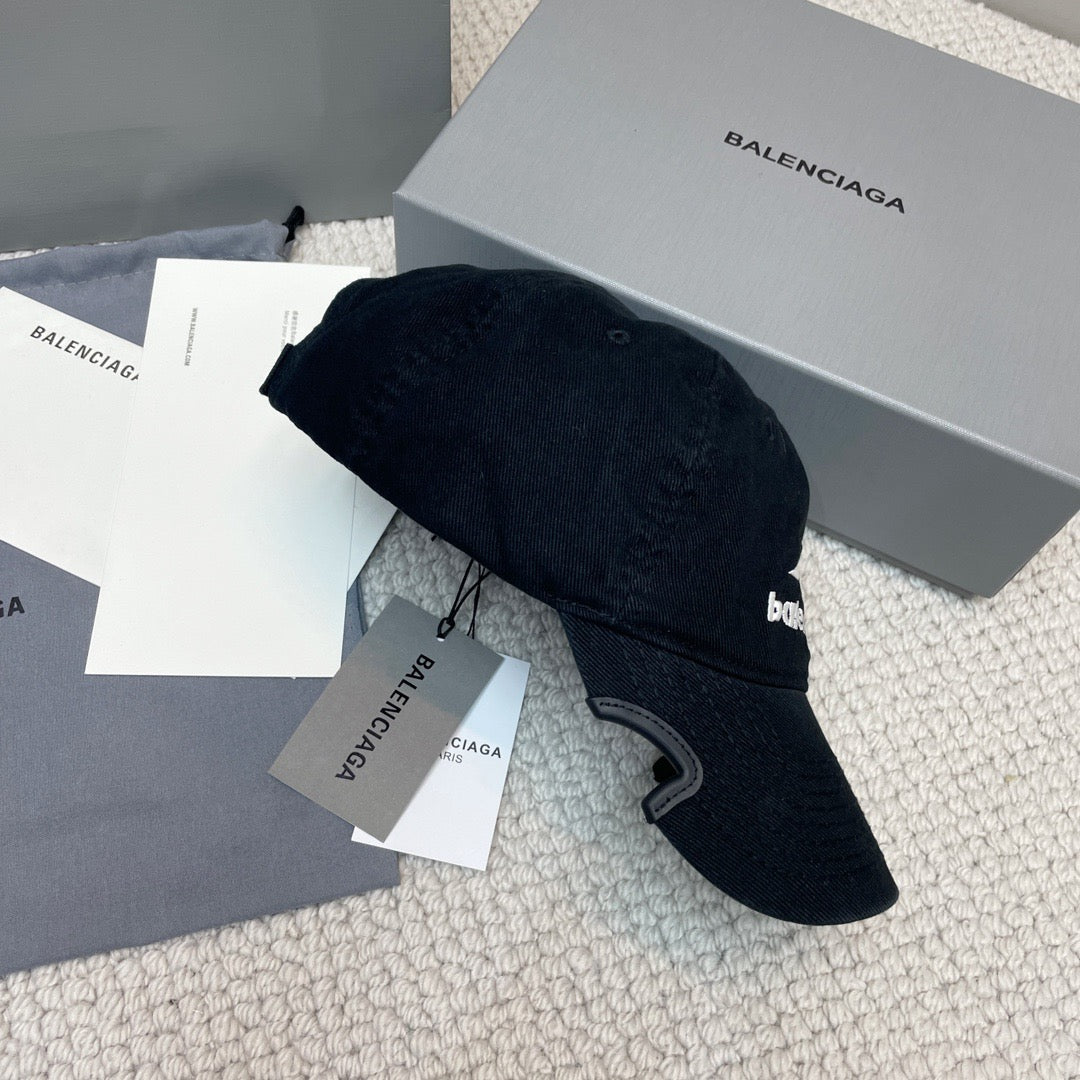 Balenciaga Cap