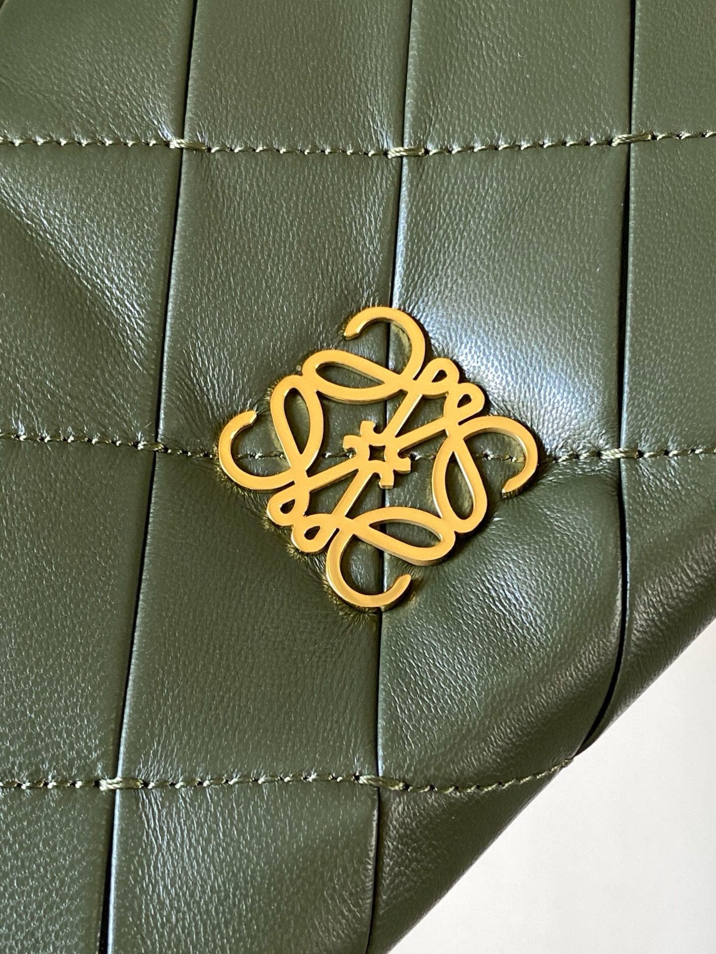 Loewe Goya Puffer