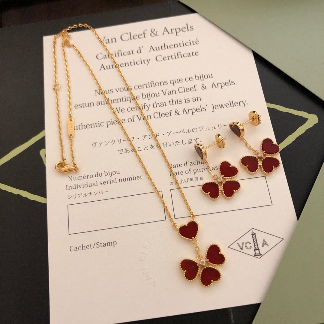 Van Cleef & Arpels Necklace