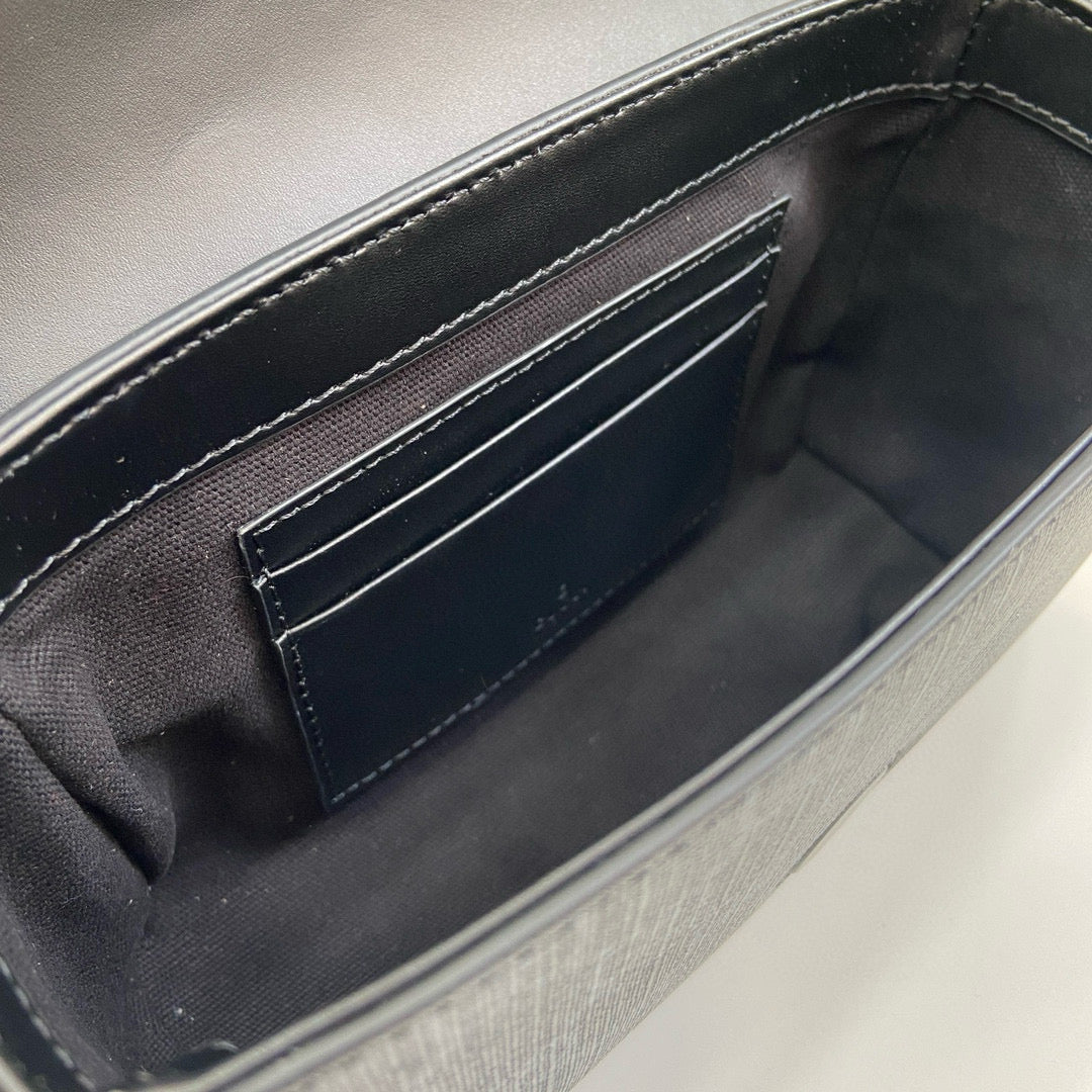 GC Cross Body Bag Man