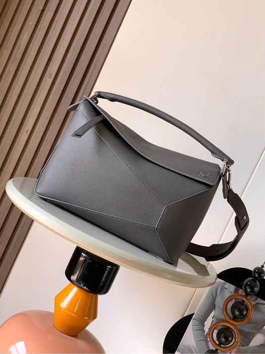 Loewe Puzzle