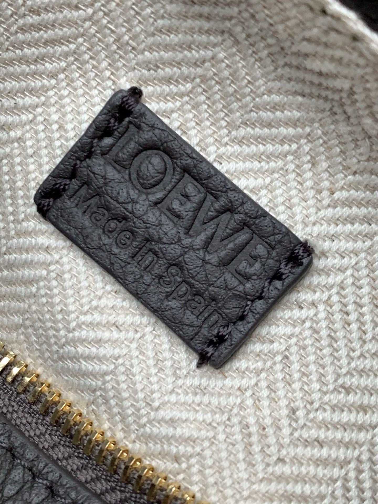 Loewe Puzzle