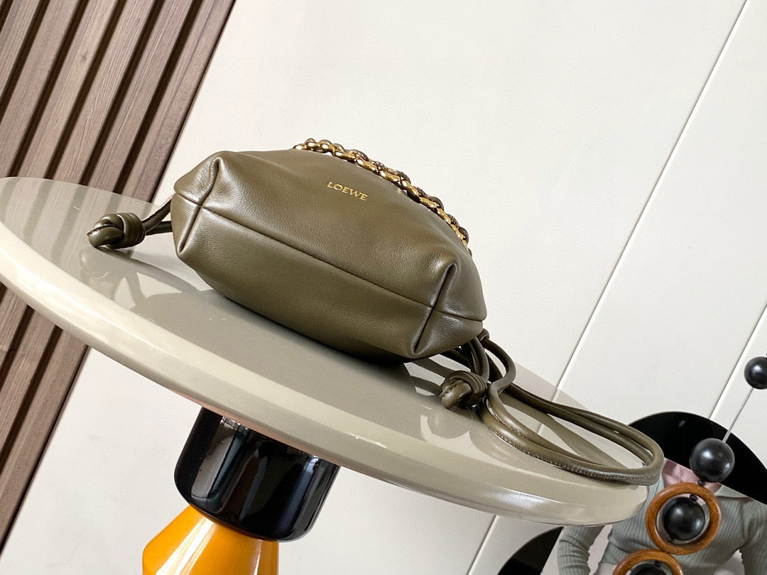 Loewe Flamenco