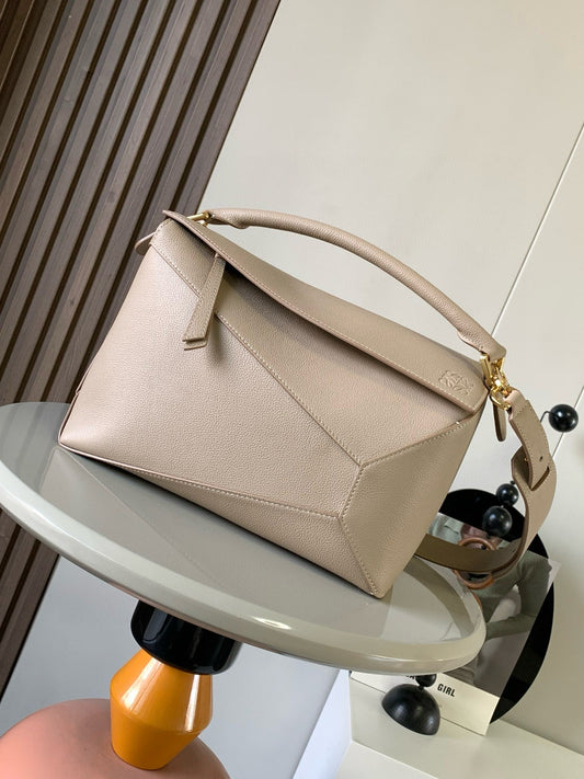 Loewe Puzzle
