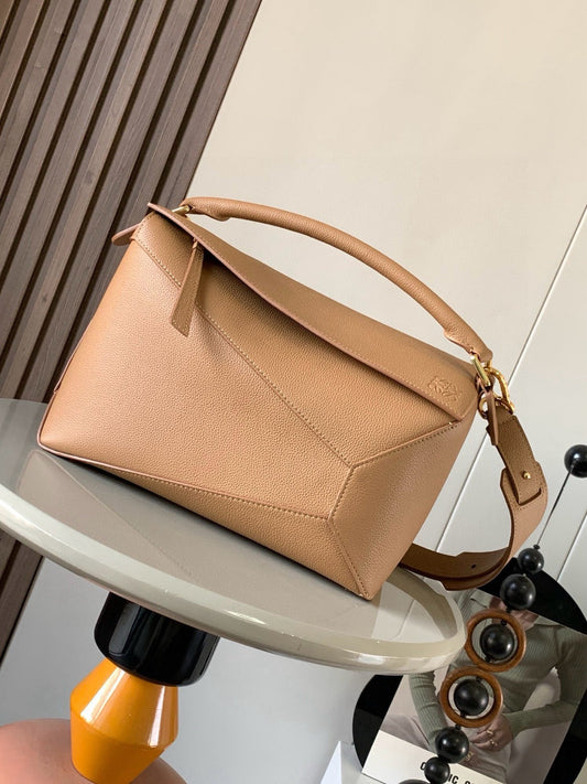 Loewe Puzzle