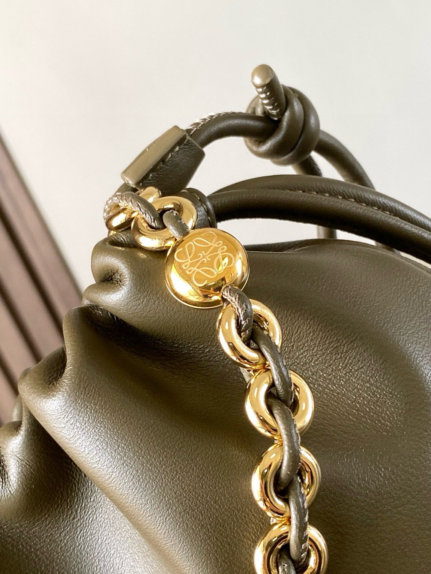 Loewe Flamenco