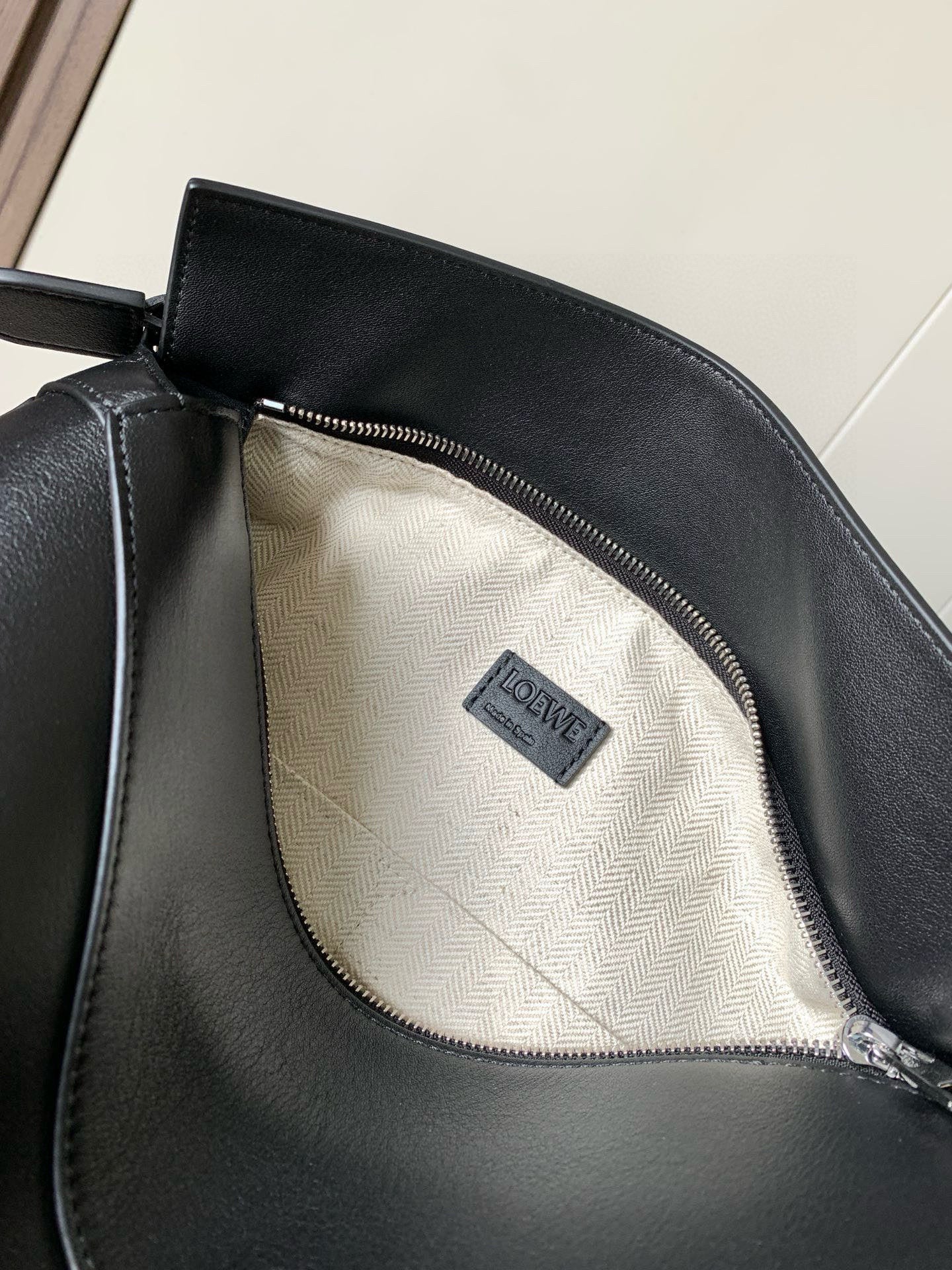 Loewe Puzzle